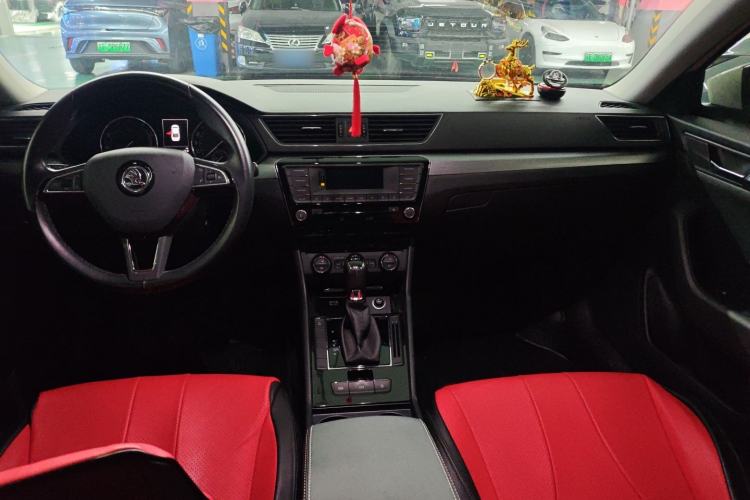 Used Skoda Superb 2016 TSI330 DSG Innovation Edition
