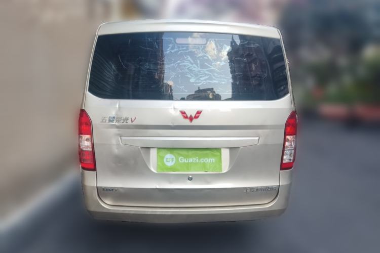 Used Wuling Rongguang V 2016 1.5L Standard Version
