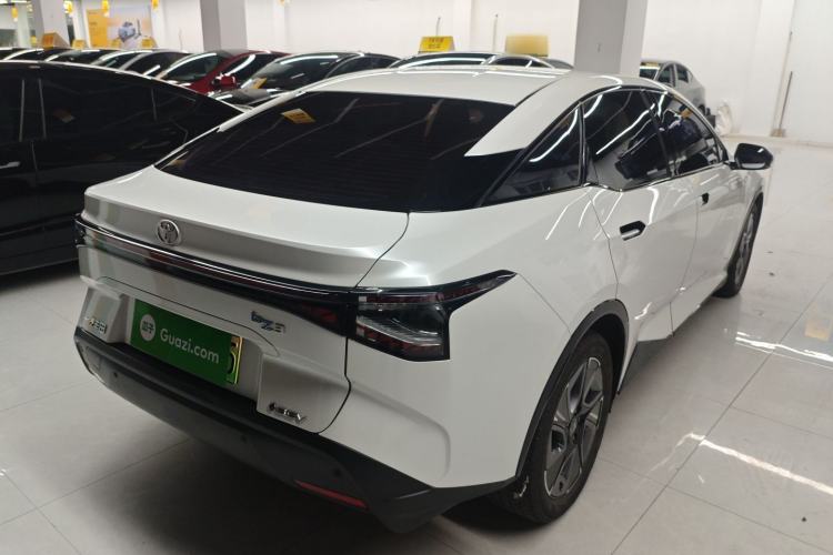 Used Toyota bZ3 2023 517 km Elite PRO