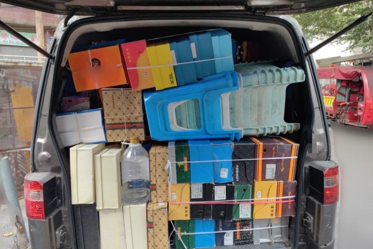 Used Jinbei Hiace X30 2018 1.3L Standard Edition DLCG12 Trunk