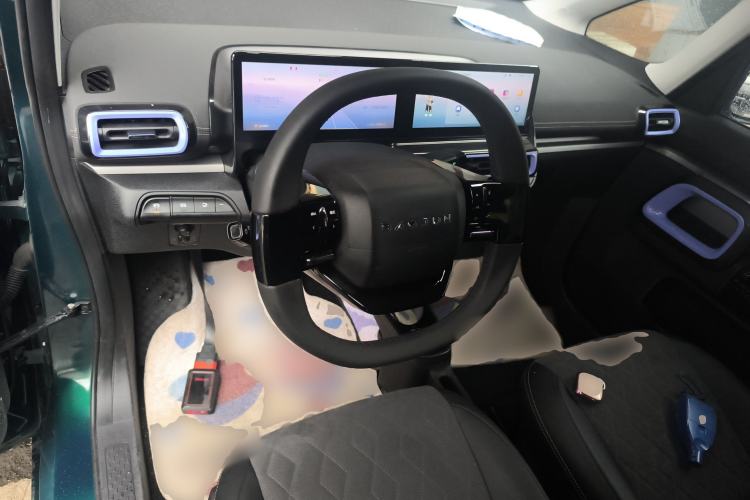 Used Baojun KiWi EV 2023 Smart Luxury Edition Lithium Iron Phosphate Center Console