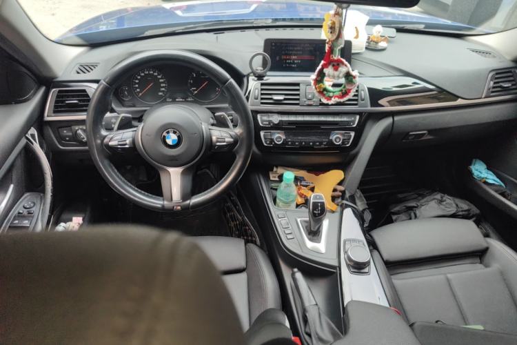 Used BMW 3 Series 2018 320Li Leading Model M Sport Package Center Console