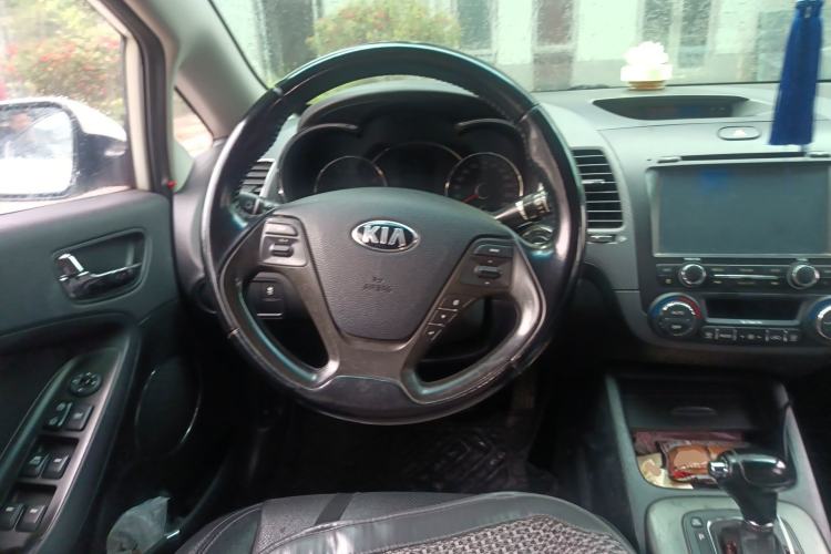 Used Kia K3 2015 1.6L Automatic DLX Steering Wheel