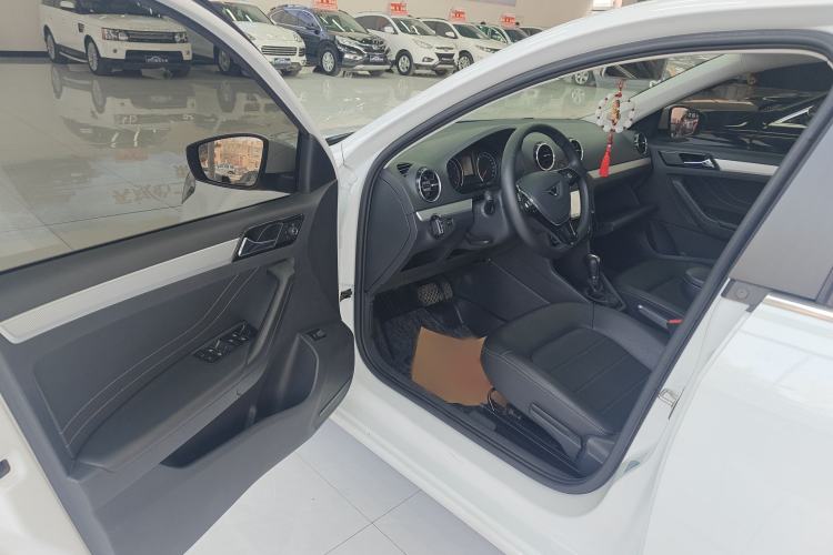 Used Jetta VA3 2021 1.5L Automatic Glory Edition
