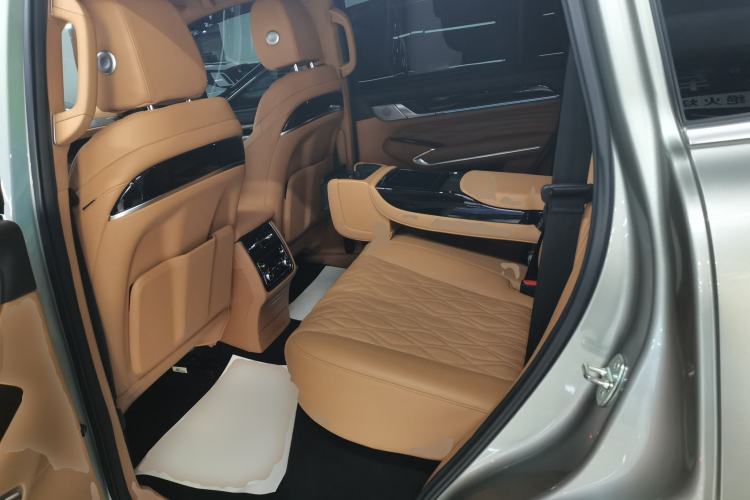 Used Tank 500 New Energy 2023 Hi4-T
