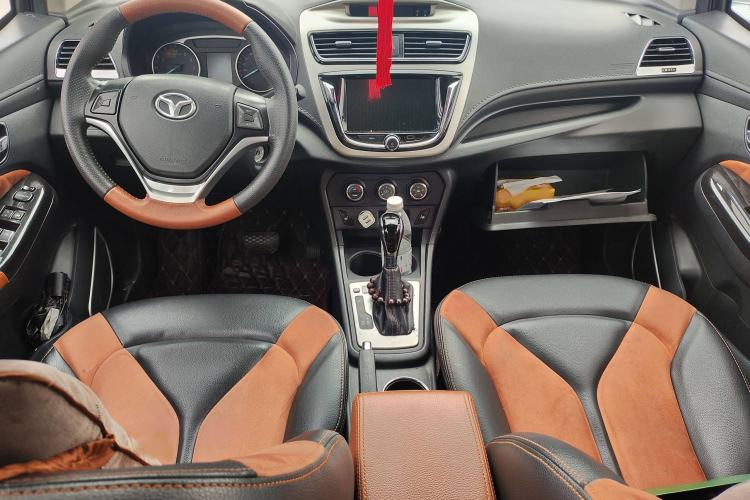 Used FAW Yingzhi G5 2016 1.5L CVT Luxury Navigation Edition
