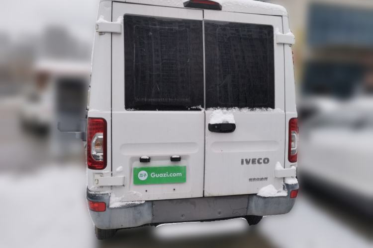 Used Iveco Power Daily 2017 2.5T Classic A32 Mid-Roof 6-7 Seater Bus 47Z5
