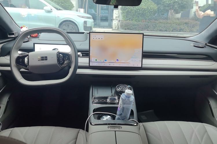 Used Geely Galaxy 8 2025 130km EM-i Flagship Edition
