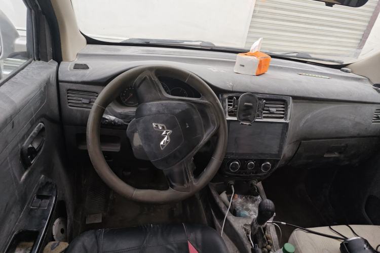 Used Wuling Rongguang V 2016 1.5L Standard Version Steering Wheel