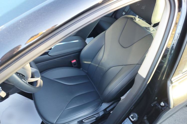 Used Hongqi E-QM5 2023 Revised Version Basic Travel Edition
