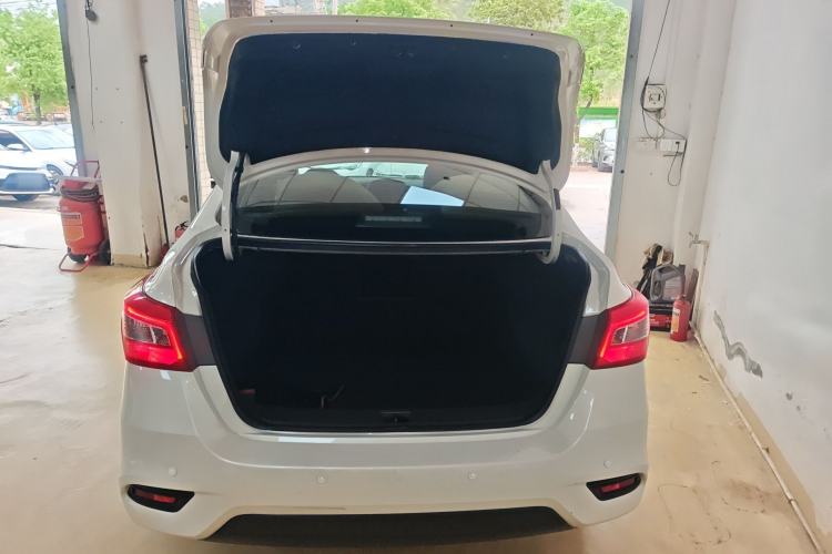 Used Nissan Sylphy 2019 1.6XV CVT Smart Connect Luxury Edition China VI Standard
