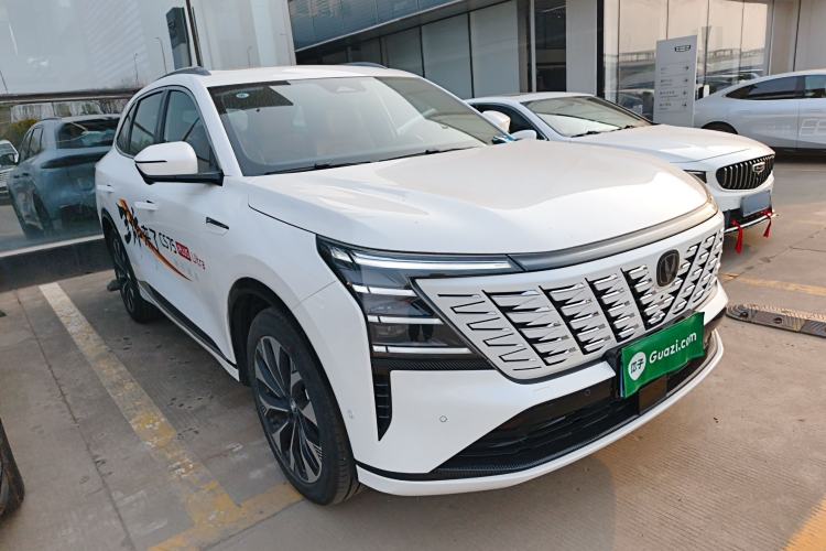 Used CHANGAN CS75 PLUS 2025 4th Generation UItra 2.0T New Blue Whale Smart Intelligent Powertrain Version
