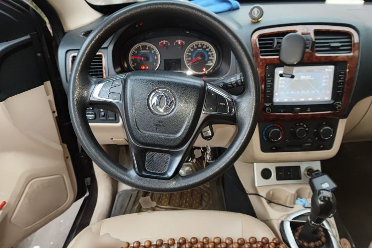 Used Dongfeng Fengon 2013 1.5L Manual Comfort Version DK15 Steering Wheel