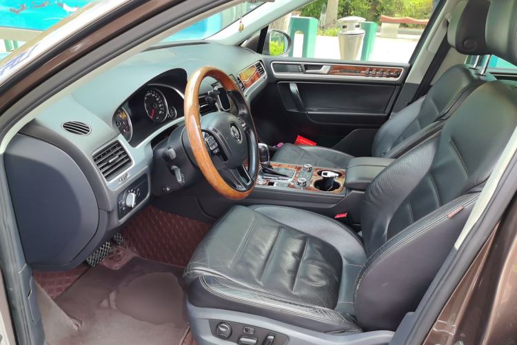 Used Volkswagen Touareg 2011 3.0 TSI High-End Version
