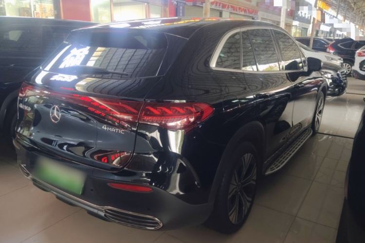 Used Mercedes-Benz EQE SUV 2023 350 4MATIC Luxury Edition Rear Right 45 Deg
