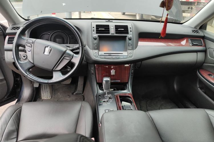 Used Toyota Crown 2012 2.5L Royal Saloon Deluxe Edition Center Console