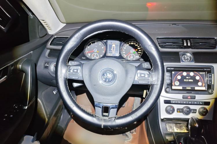 Used Volkswagen Magotan 2016 1.8TSI Luxury Comfort Model
