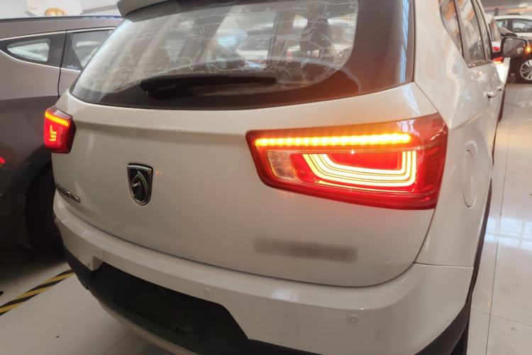 Used Baojun 560 2017 Rhythmic Edition 1.5T Manual Enjoyment Model
