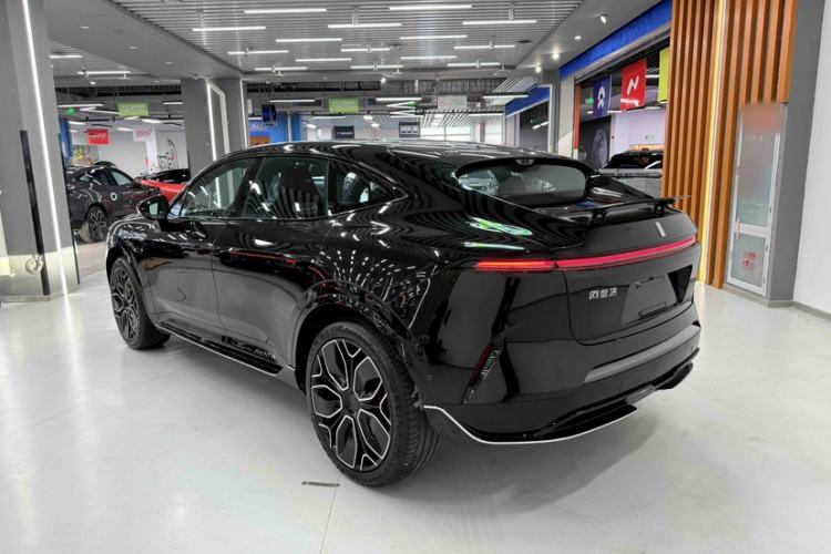 Used Avatr 11 2025 Night Rider Edition