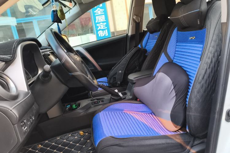 Used Toyota RAV4 2019 2.0L CVT Two-Wheel Drive Pioneer Edition China V Standard
