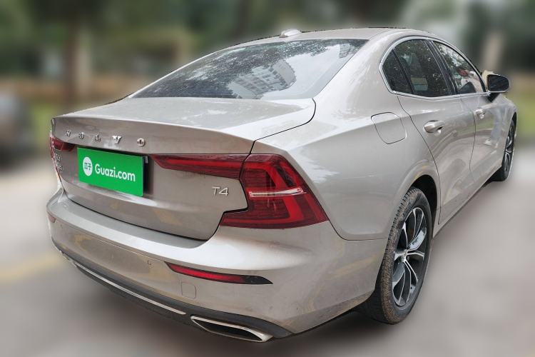 Used Volvo S60 2021 T4 Zhiyi Luxury Edition