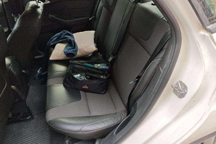 Used Ford Focus 2012 Sedan 1.6L Automatic Fashion Edition