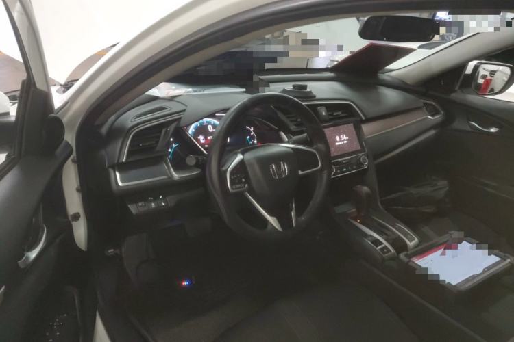 Used Honda Civic 2016 220TURBO CVT Luxury Edition Center Console