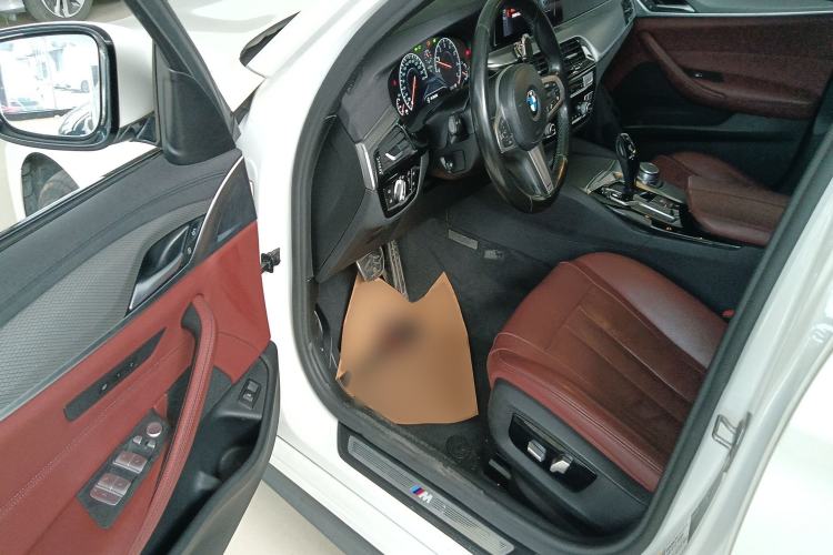 Used BMW 5 Series 2019 530Li Leading Model M Sport Package
