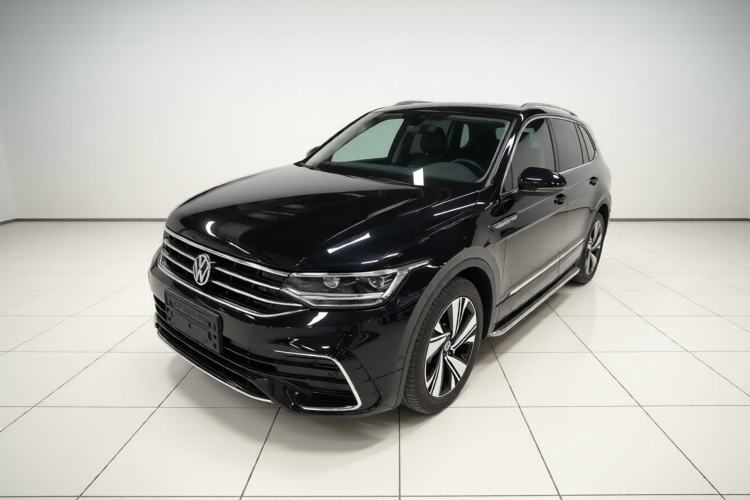 Used Volkswagen Tiguan L 2023 Restyled 330TSI Automatic Two-Wheel Drive R-Line Enhanced Comfort Version