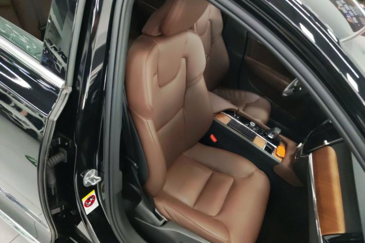 Used Volvo S90 2024 B5 Zhiyi Luxury Edition
