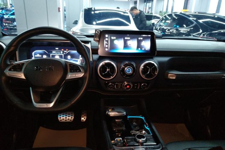 Used BAIC Off-Road BJ40 2023 2.0D Automatic Four-Wheel Drive Blade Hero Edition Adventurer Type
