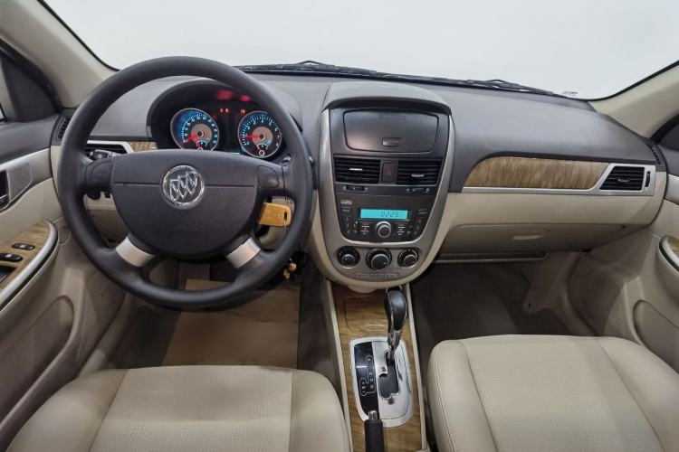 Used Buick Excelle 2015 1.5L Automatic Classic Model
