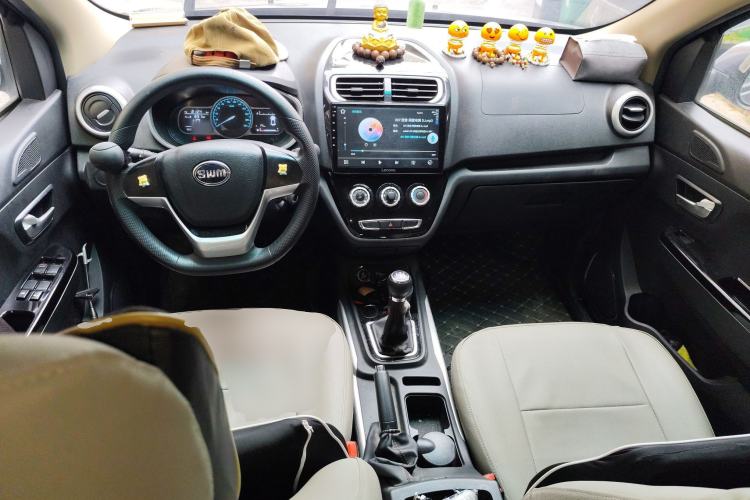 Used SWM X2 2021 1.5L Manual Business Version 7 Seats