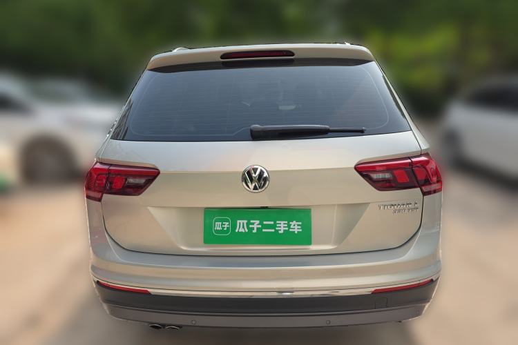 Used Volkswagen Tiguan L 2019 Revised 330TSI Automatic Two-Wheel Drive Smart & Luxury Edition China VI Standard
