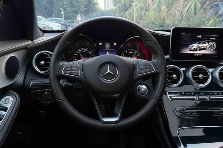 Used Mercedes-Benz GLC 2019 GLC 200 L 4MATIC
