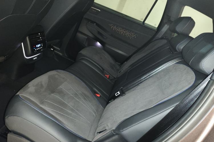 Used Volkswagen Teramont 2025 Tiguan Pro 450TSI Four-Wheel Drive Summit Edition
