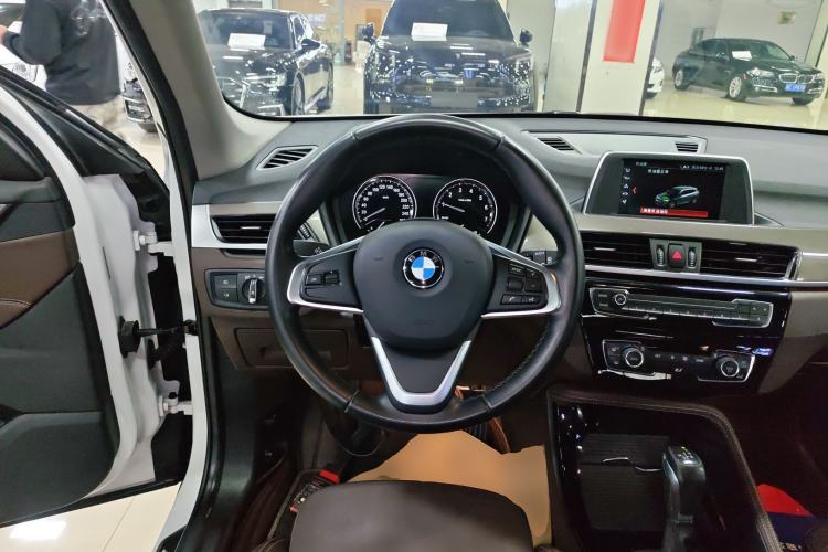 Used BMW X1 2018 sDrive18Li Luxury Model Steering Wheel