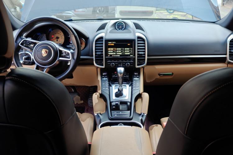 Used Porsche Cayenne 2015 3.6L automatic transmission U.S. specification
