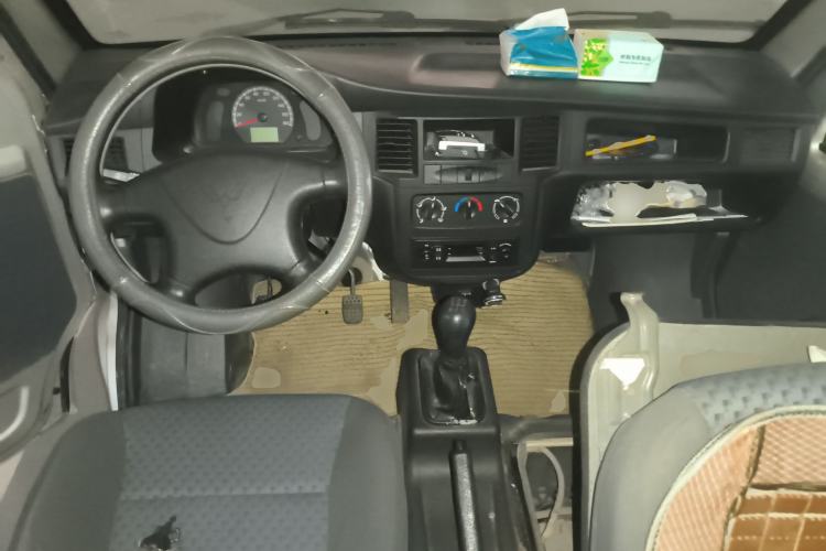 Used Wuling Zhiguang 2015 1.2L Practical LS-I Model
