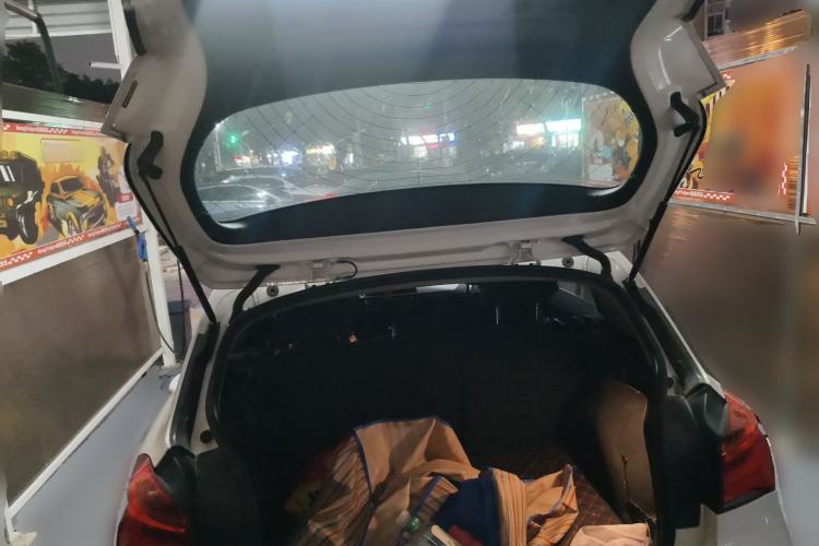 Used BMW 1 Series 2018 118i Leading Model Trunk