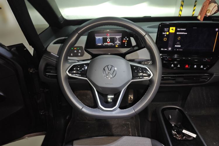 Used Volkswagen ID.3 2024 Outstanding Edition Steering Wheel