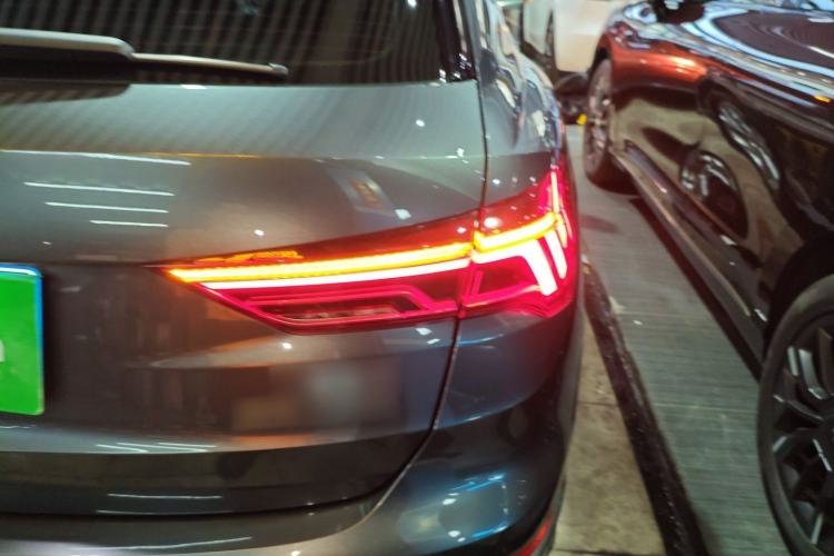 Used Audi Q3 2019 35 TFSI Advanced Dynamic Edition
