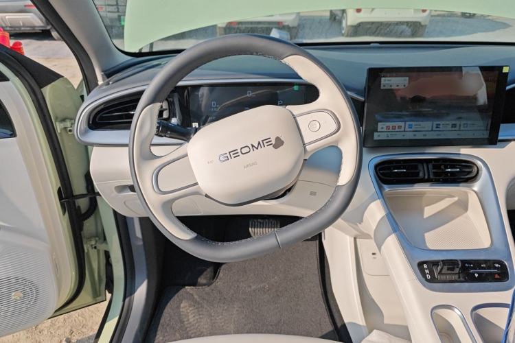 Used Geely Galaxy Geome 2025 310km Youth Edition
