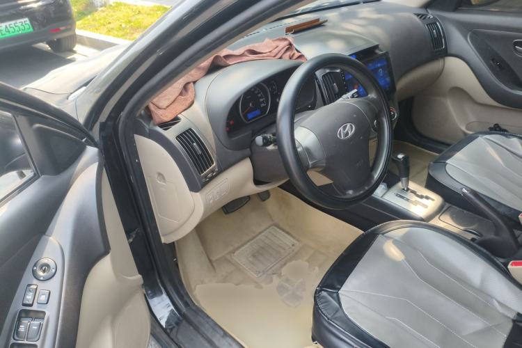 Used Hyundai Celesta 2011 1.6L Automatic Comfort Edition
