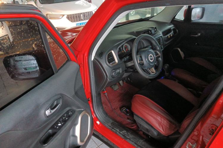 Used Jeep Renegade 2017 180T Automatic High-Energy Version