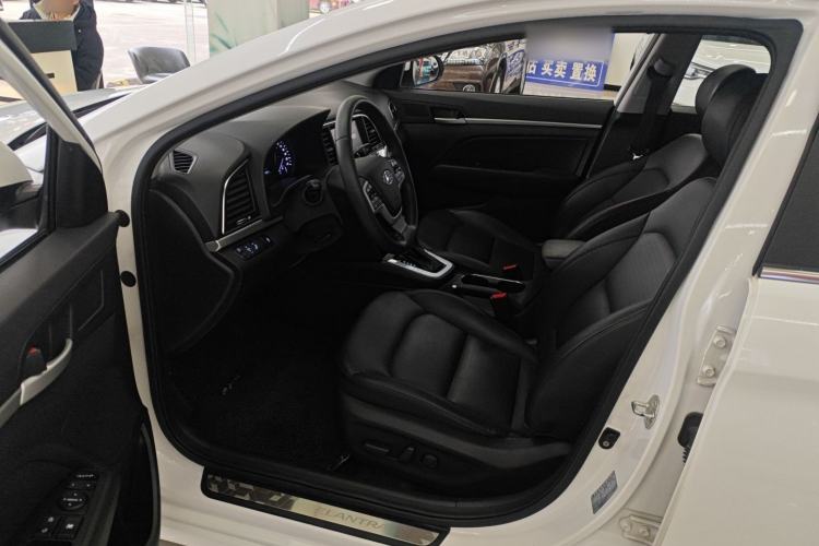 Used Hyundai Elantra (6th Generation / Lingdong) 2016 1.6L Automatic ZhiXuan · Luxury Version