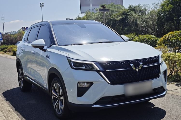 Used Wuling Asta 2022 2.0L DHT Electric-Speed Version