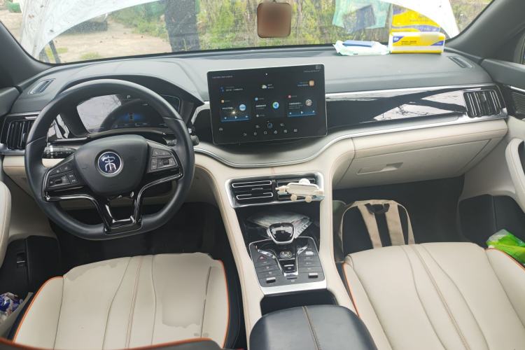Used BYD Song PLUS New Energy 2021 DM-i 110KM Flagship Model Center Console