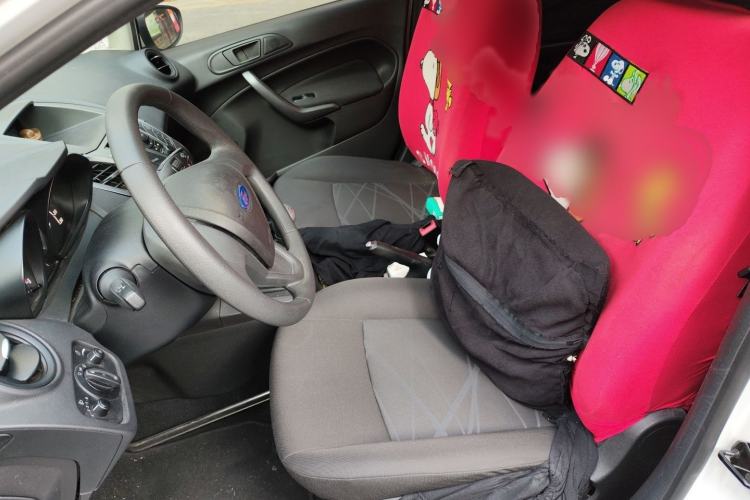 Used Ford Fiesta 2013 Hatchback 1.5L Manual Fashion Edition
