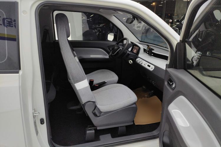 Used Wuling Hongguang MINIEV 2022 Macaron Premium Model – Lithium Iron Phosphate